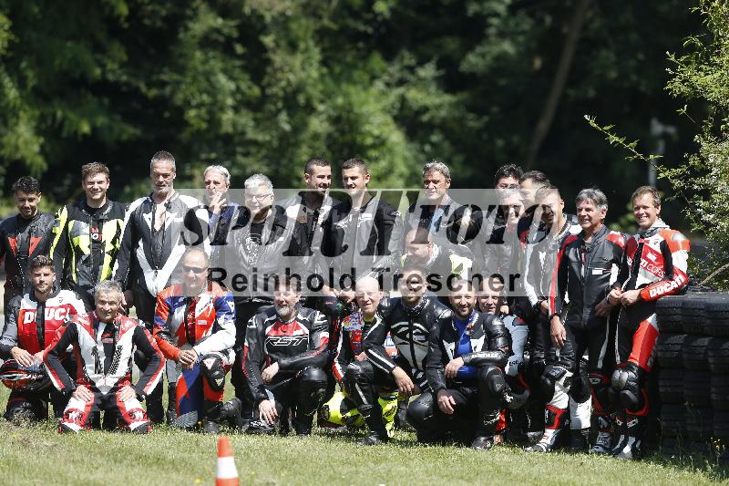Archiv-2025/27 12.06.2025 Ducati Schweiz Trackday Warmup  ADR/Impressionen